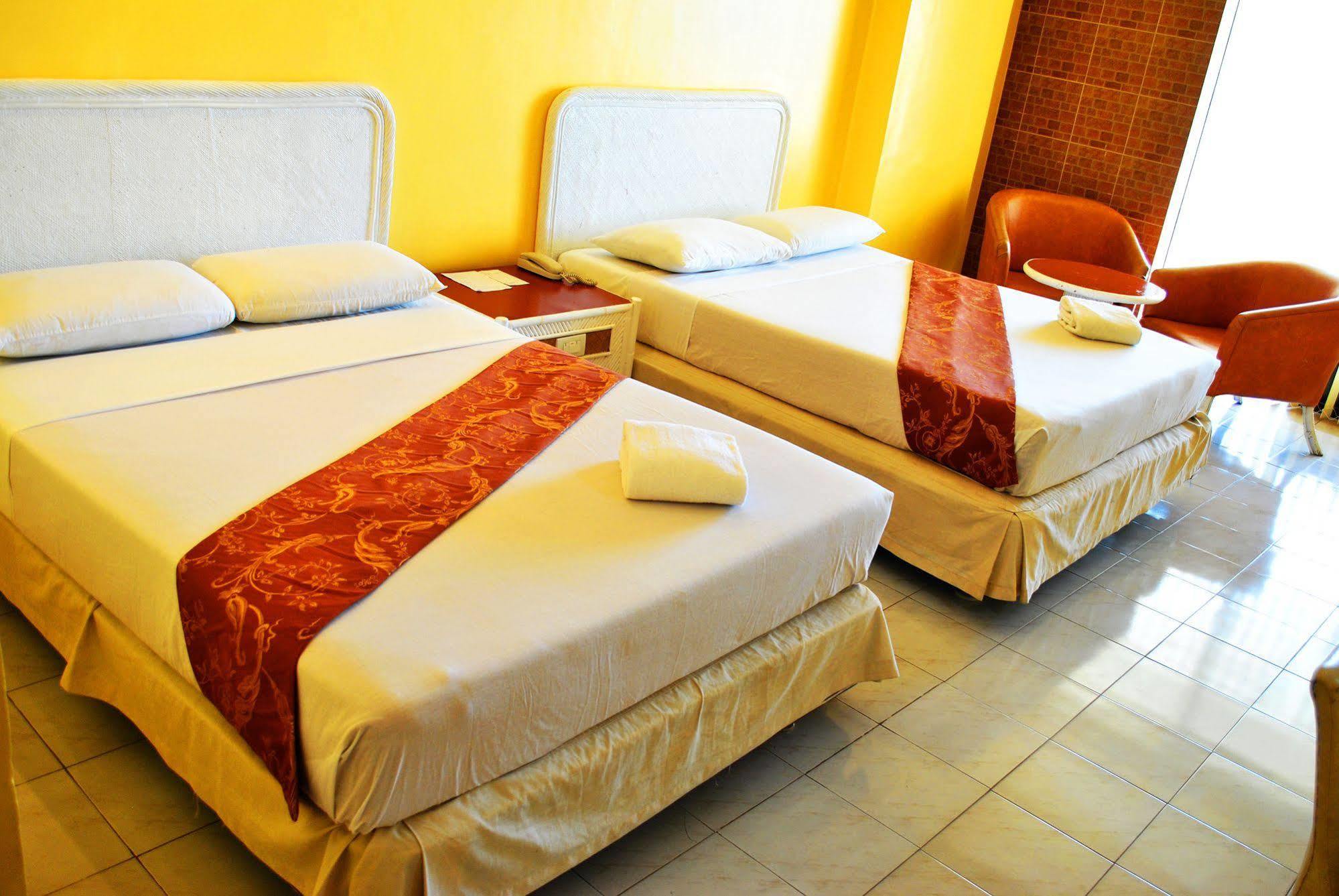 Leyte Park Resort Hotel Tacloban Zewnętrze zdjęcie