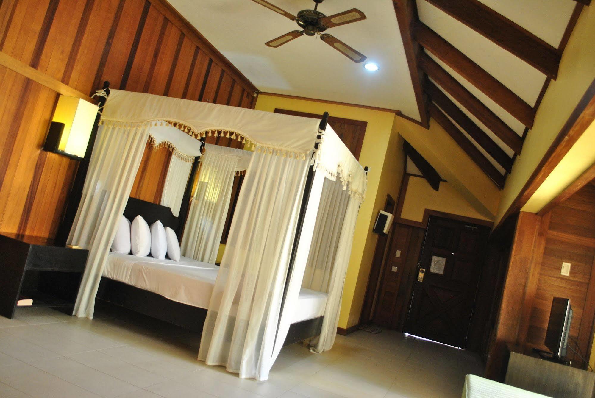 Leyte Park Resort Hotel Tacloban Zewnętrze zdjęcie